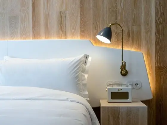 Contemporary Standard Small Room