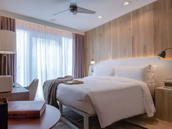 Contemporary Standard Small Room