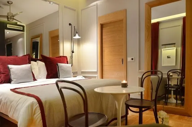 Superior Tek Büyük Yataklı Oda