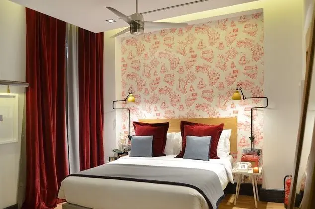 Tek Büyük Yataklı Oda