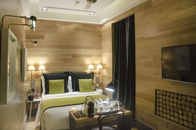 Tek Büyük Yataklı Oda