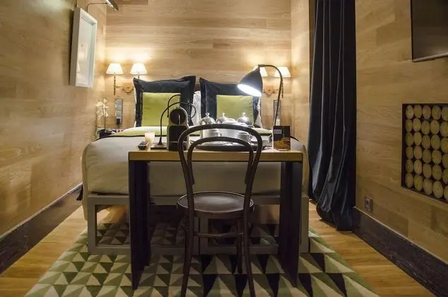 Tek Büyük Yataklı Oda