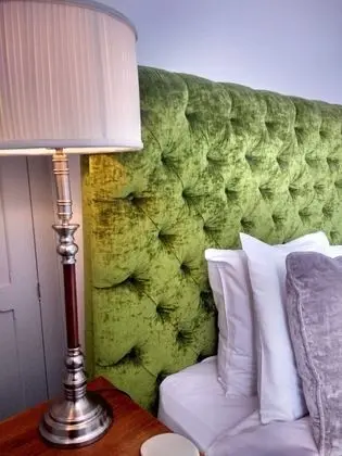 Luxury Tek Büyük Yataklı Oda