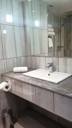 Club Tek Büyük Yataklı Oda