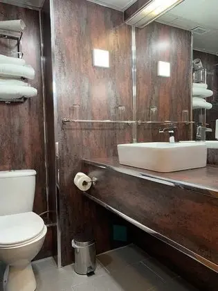 Standard Tek Büyük Yataklı Oda