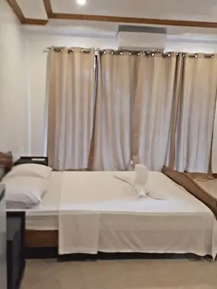 Deluxe Tek Büyük Yataklı Oda, 1 Büyük (Queen) Boy Yatak