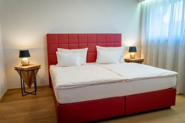 Tek Büyük Yataklı Oda