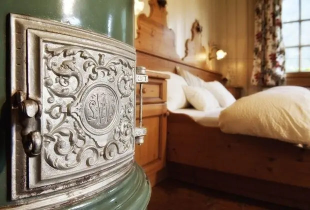 Tek Büyük Yataklı Oda, Balkon, Dağ Manzaralı