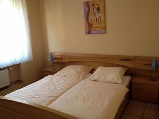 Tek Büyük Yataklı Oda