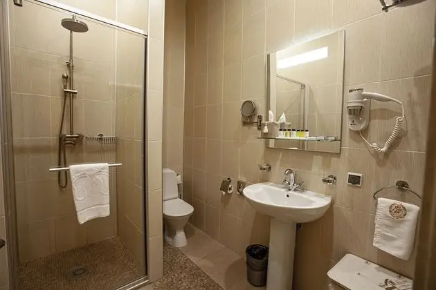 Basic Oda, Bahçe Manzaralı