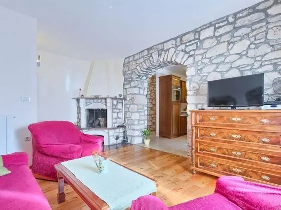 Ev (Bruna - rustic stone house - H(6))