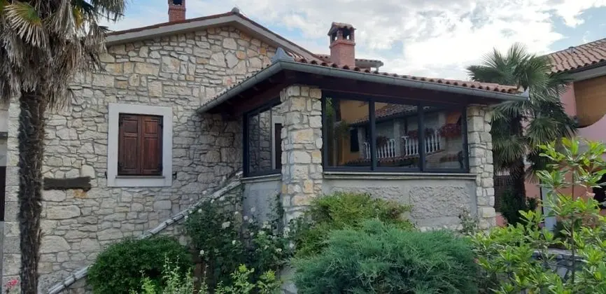 Ev (Bruna - rustic stone house - H(6))