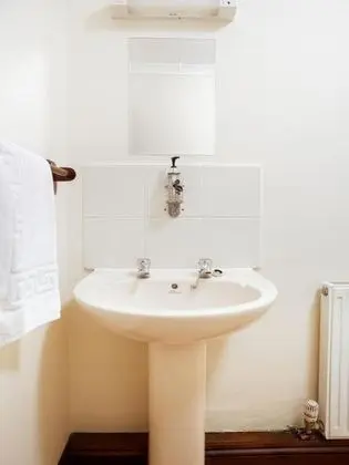 Standard Tek Büyük Yataklı Oda, Banyolu/Duşlu