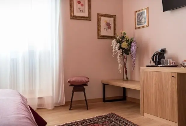 Deluxe Oda (Scarlatto)