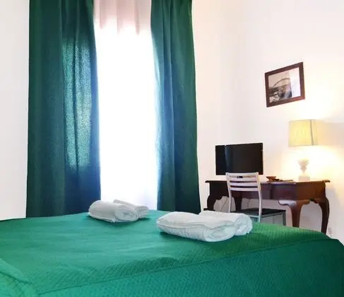 Classic Tek Büyük Yataklı Oda, Banyolu/Duşlu