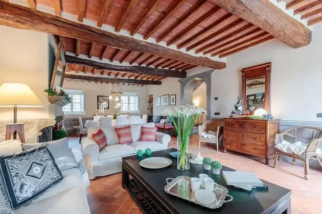 Villa, Sigara İçilebilir