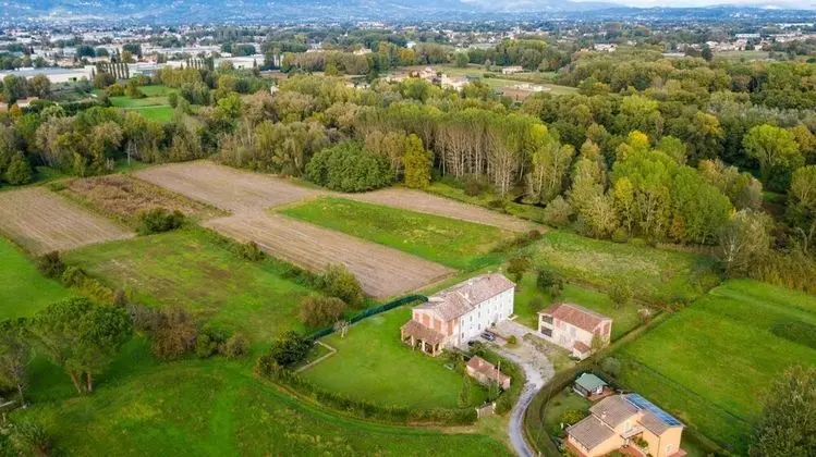 Villa, Sigara İçilebilir