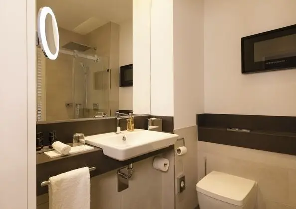 Comfort Tek Büyük Yataklı Oda