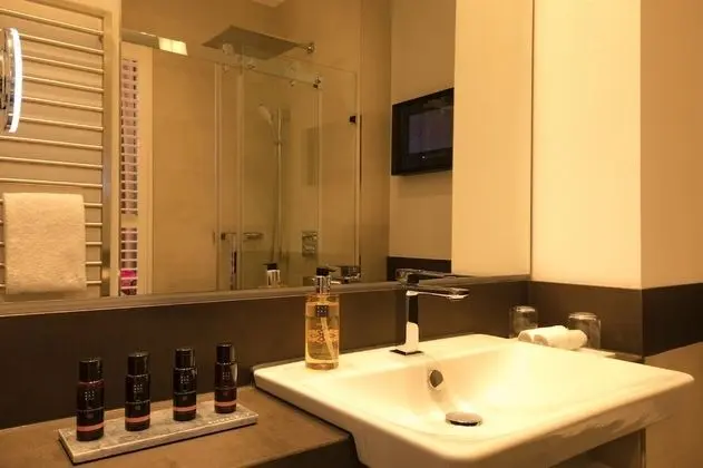 Comfort Tek Büyük Yataklı Oda