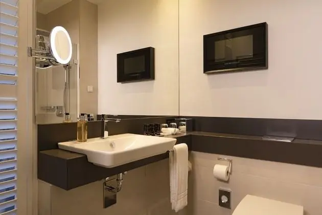 Comfort Tek Büyük Yataklı Oda