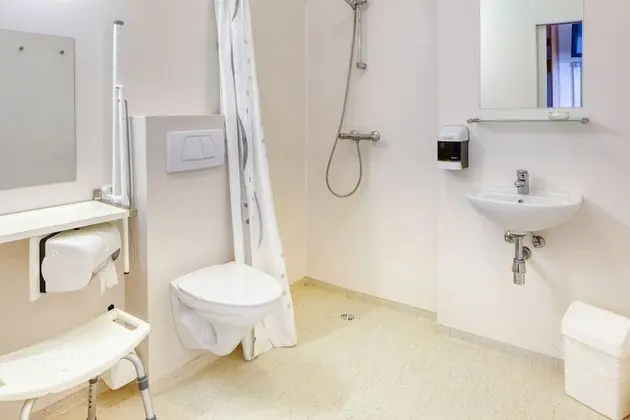 Standard Tek Büyük veya İki Ayrı Yataklı Oda, Özel Banyo