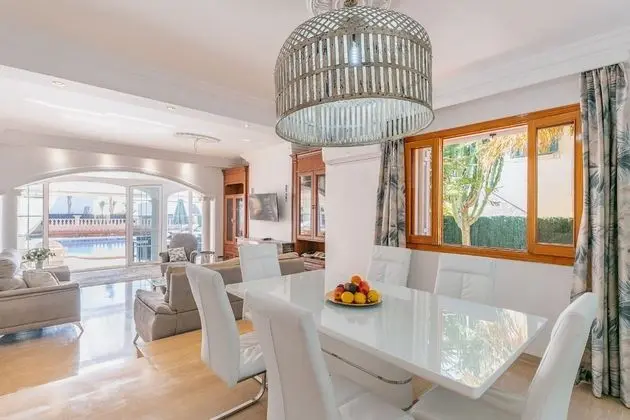 Villa, 5 Yatak Odası, Kişiye Özel Havuzlu