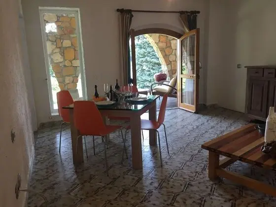 Apart Daire, 1 Yatak Odası, Mutfak, Göl Kenarı