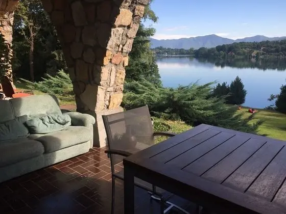 Apart Daire, 2 Yatak Odası, Mutfak, Göl Kenarı