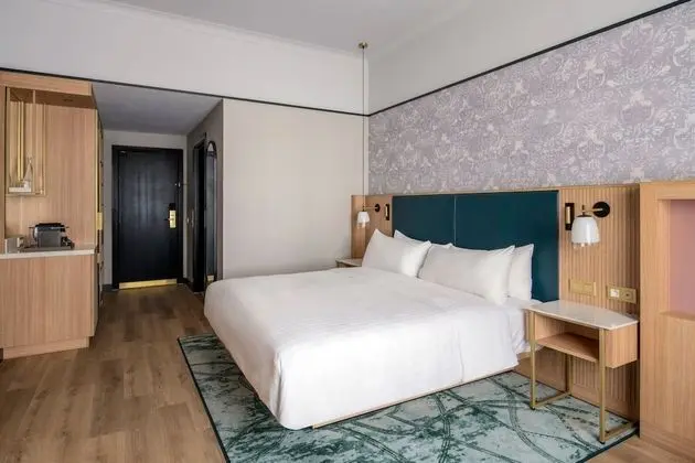 Deluxe Stüdyo, 1 En Büyük (King) Boy Yatak