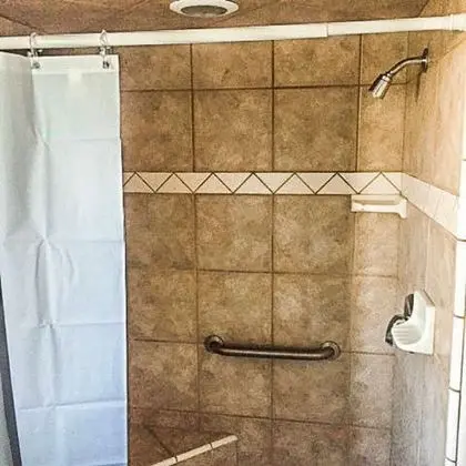 Basic Tek Büyük Yataklı Oda