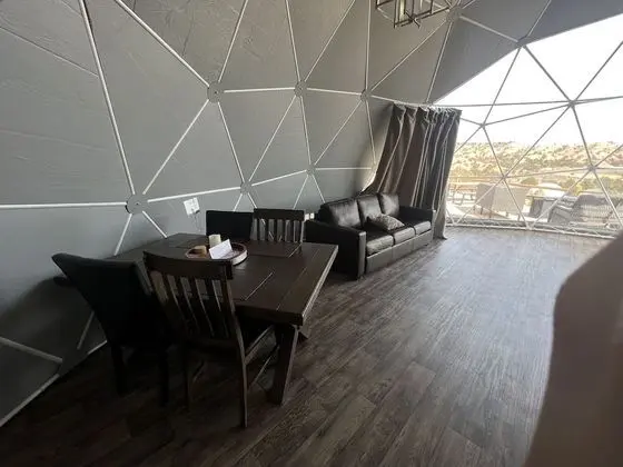 King Luxury Dome 2