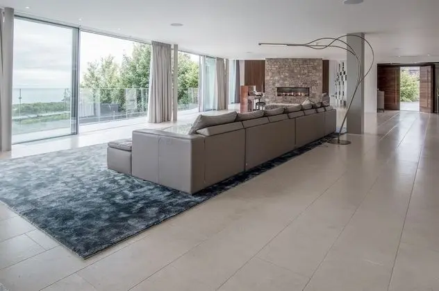 Luxury Ev