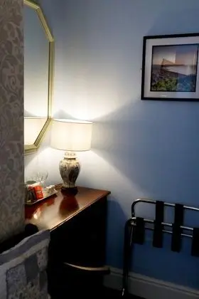 Luxury Tek Büyük Yataklı Oda, Banyolu/Duşlu