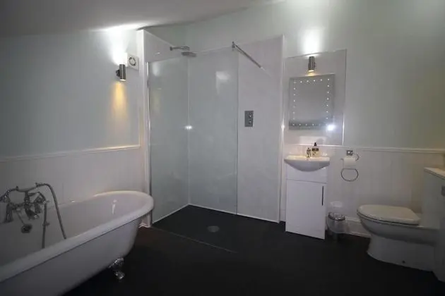 Tek Büyük Yataklı Oda, 1 Büyük (Queen) Boy Yatak, Özel Banyo