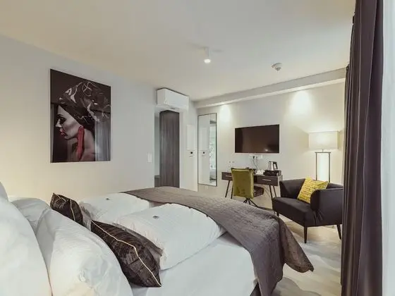Comfort Tek Büyük Yataklı Oda