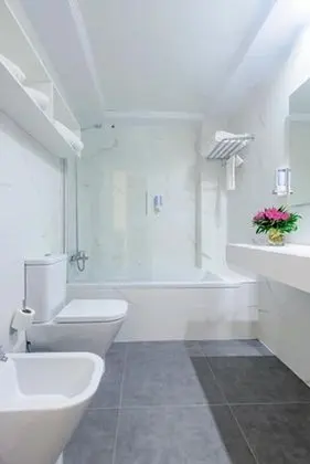 Üç Kişilik Oda (+ Extra bed adult)