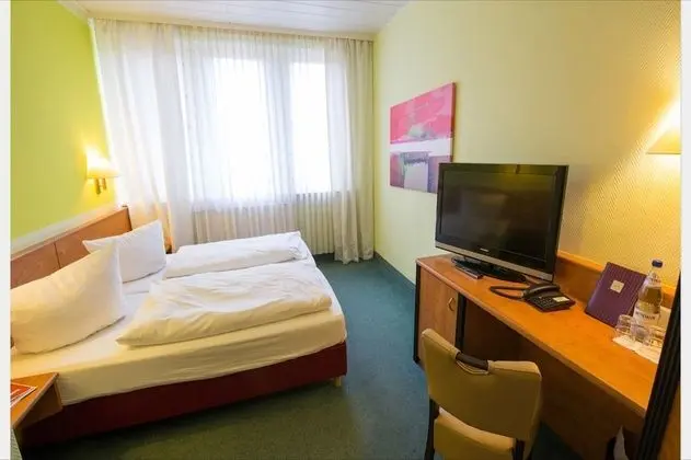 Classic Tek Büyük Yataklı Oda