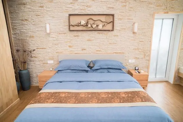 Family Tek Büyük Yataklı Oda