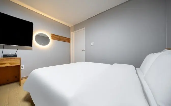 Oda (Standard (with Bidet))