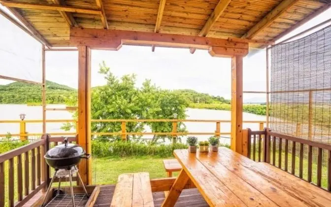 Oda (Pine (Individual Terrace Duplex))