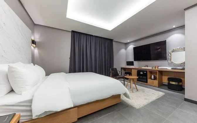 Oda (Premium Massage Chair (1 Room Per 1 P)