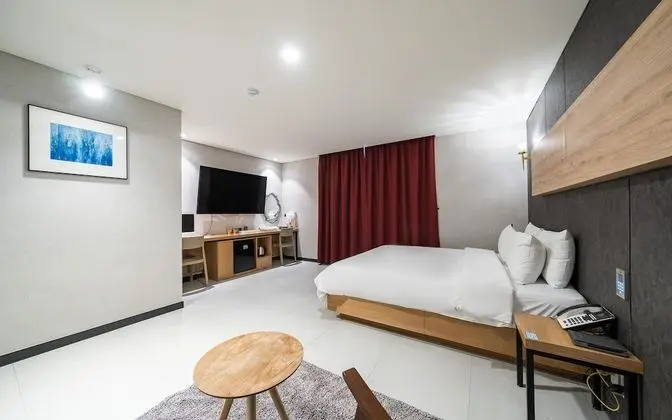 Oda (Standard (1 Room Per 1 Parking Drive-)