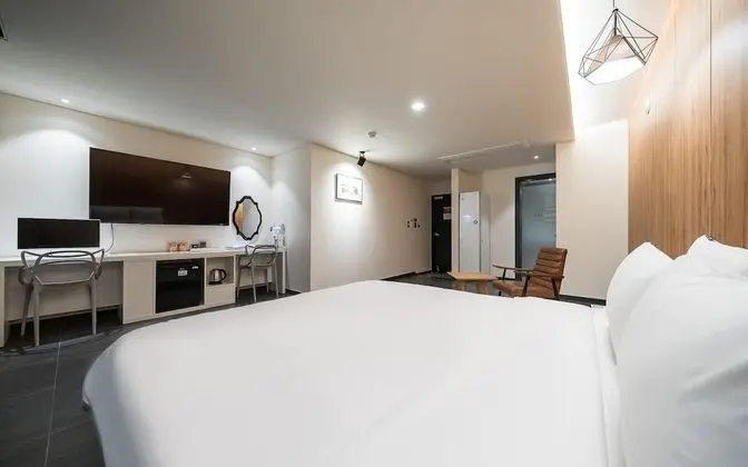 Oda (Standard (1 Room Per 1 Parking Drive-)