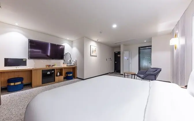 Oda (Standard (1 Room Per 1 Parking Drive-)