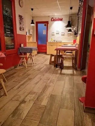 Basic Tek Büyük Yataklı Oda, 1 Çift Kişilik Yatak, Ortak Banyo