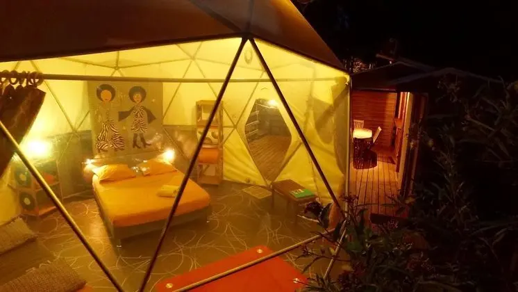 Standard Çadır, 1 Çift Kişilik Yatak ve Çekyat (FUNKY)