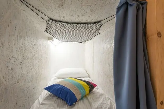 Bed in 6-Bed Mixed Dormitory Room
