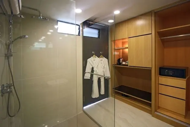 Deluxe Dört Kişilik Oda, Birden Çok Yatak, Bahçe Manzaralı