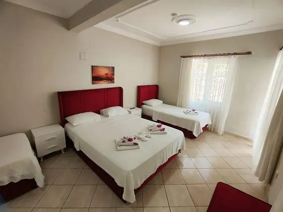 Aile Odası, Orman Manzaralı, Balkonlu