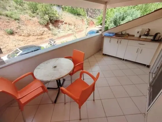Aile Odası, Orman Manzaralı, Balkonlu